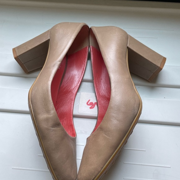 Aquaitalia tan leather pumps size 7.5 in very used condition (sold as-is!!!) - Picture 9 of 10